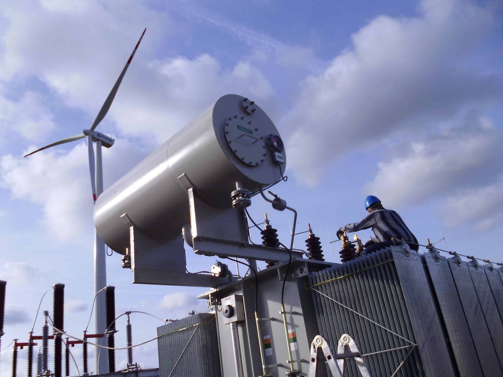 BOLA IoT Wind Energy Transformer Monitoring for wind turbines